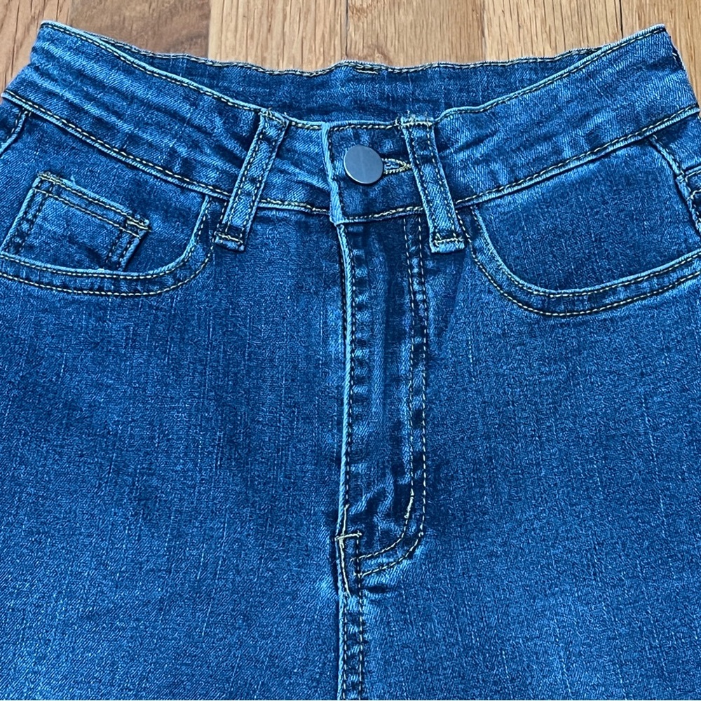 Bell Bottom/ Flared Blue Jeans - Picture 3 of 4
